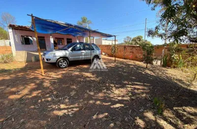 Vendo chácara em itatiaiuçu de 1.720m² com 01 quarto excelente localização.