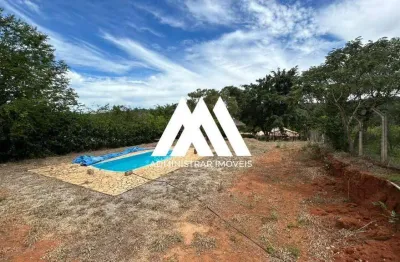 Vendo chácara em Itatiaiuçu de 1800m² com piscina excelente localização.