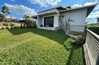 Casa á venda com 04 quartos sendo 01 suíte, lote de 1.000m² em igarapé mg!