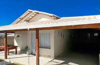 Casa a venda com 03 quartos sendo 01 suíte com hidromassagem em igarapé mg