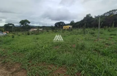 Vendo chácara em itatiaiuçu de 975,72m² excelente localização!