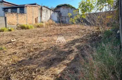Terreno em condomínio fechado à venda no Parque Jardim Santanense, Itaúna 