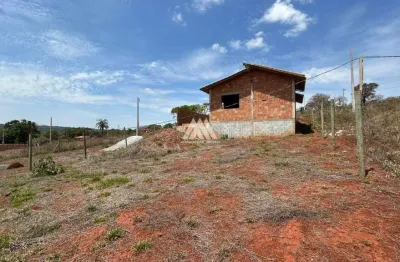 Vendo casa 2 quartos em itatiaiuçu com excelente localização!