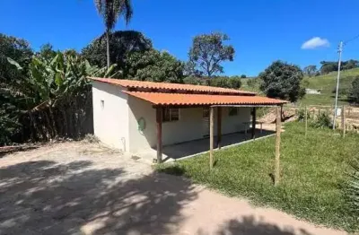 Fazenda á venda de 12 hectares com 06 nascentes e 03 lagoas em crucilândia mg!