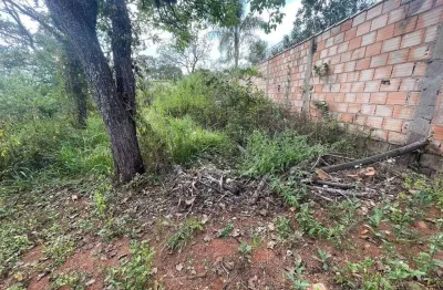 Terreno á venda de 1.034m² com ótima localização em igarapé mg