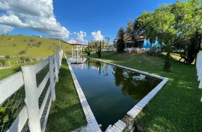 Fazenda á venda de 50 hectares com 04 quartos sendo 01 suíte em crucilândia mg!