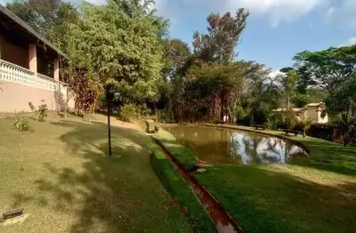 Sítio á venda de 3000m², casa com 05 quartos sendo 02 suítes em igarapé mg!