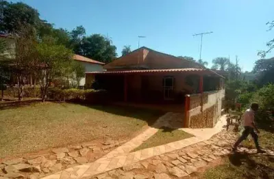 Sítio á venda de 1100m², casa com 03 quartos sendo 01 suíte em igarapé mg!