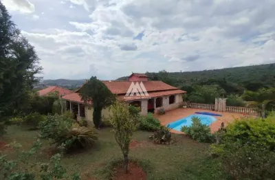 Vendo chácara em itatiaiuçu de 1470m² com 03 quartos e piscina excelente localização.