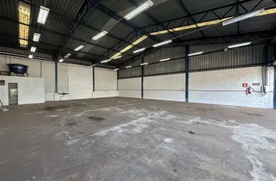 Loja 400m² com excelente localização para locação em igarapé-mg!