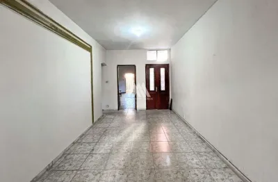 Alugo casa com 05 quartos, 02 suítes, no centro - itaúna/mg!!