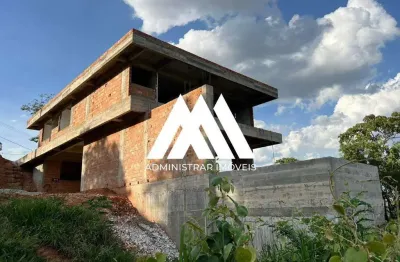 Vendo casa de alto padrão em construção no condomínio mirante lago sul- itaúna/mg!