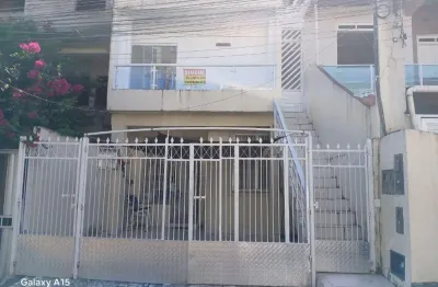 Apartamento 2 quartos c/varanda e area de serviço-cidade nova