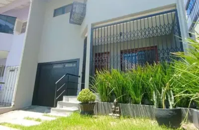 Casa para Venda em Porto Alegre, Jardim Lindóia, 3 dormitórios, 1 suíte, 2 banheiros, 2 vagas