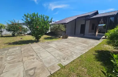 Casa para Venda em Balneário Pinhal, Centro, 3 dormitórios, 2 suítes, 3 banheiros, 5 vagas