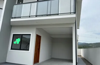 Sobrado 3 dormitórios 1 suíte, loteamento bosque são josé s.c.