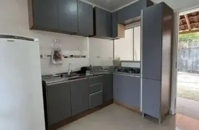 Sobrado 02 dormitórios no Loteamento Jardim Botânico, no Bairro de Potecas, em São José.