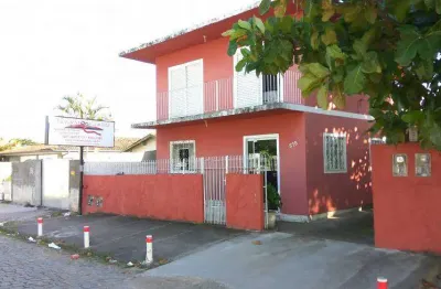 Casa para venda. com 228 metros quadrados e 5 quartos em jardim eldorado - palhoça - sc.