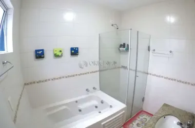 Casa com 3 quartos à venda na Rua Panamá, 180, Bacacheri, Curitiba