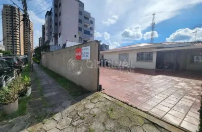 Terreno à venda na Rua Peru, 101, Bacacheri, Curitiba