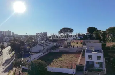 Terreno comercial para alugar na Rua Emílio de Almeida Torres, 424, Campina do Siqueira, Curitiba