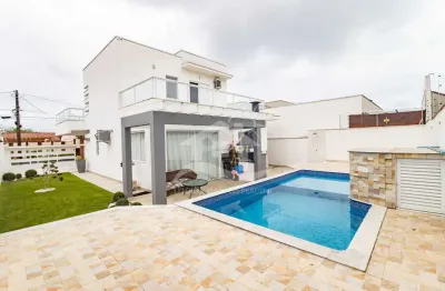 Casa sobrado à venda , 4 quarto(s),  sendo 4 suíte(s)  no bairro jardim icaraiba, 200 metros da praia, peruíbe-sp