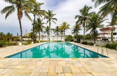 Casa térrea com piscina à venda com piscina, 6 quarto(s),  sendo 3 suíte(s)  no bairro oasis, 0 metros da praia, peruíbe-sp