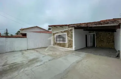 Casa Térrea à venda , 3 quarto(s),  sendo 1 suíte(s)  no bairro Stella Maris, 100 metros da praia, Peruíbe-SP