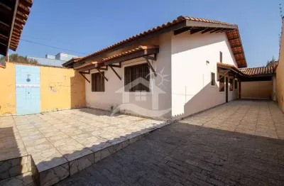 Casa térrea à venda , 3 quarto(s),   no bairro pampas, 300 metros da praia, peruíbe-sp