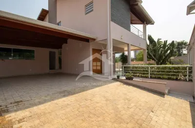 Casa sobrado triplex à venda , 6 quarto(s),  sendo 2 suíte(s)  no bairro centro, 800 metros da praia, peruíbe-sp