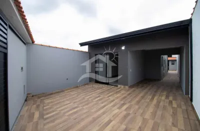 Casa térrea com piscina à venda com piscina, 2 quarto(s),  sendo 1 suíte(s)  no bairro estância dos eucaliptos, 3000 metros da praia, peruíbe-sp