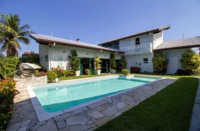 Casa térrea com piscina à venda , 3 quarto(s),  sendo 1 suíte(s)  no bairro convento velho, 450 metros da praia, peruíbe-sp