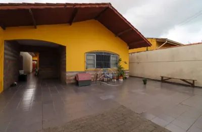 Casa térrea com edícula à venda , 2 quarto(s),  sendo 0 suíte(s)  no bairro três marias, 700 metros da praia, peruíbe-sp