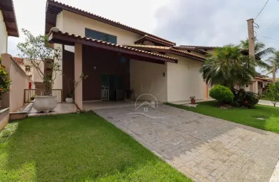 Casa sobrado à venda , 4 quarto(s),  sendo 2 suíte(s)  no bairro sambura, 2 metros da praia, peruíbe-sp