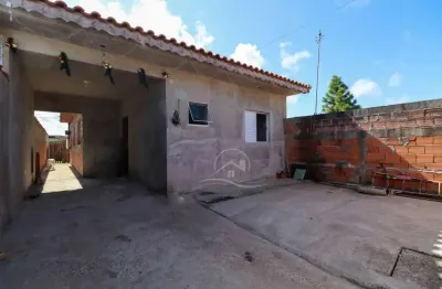 Casa térrea à venda , 2 quarto(s),  sendo 1 suíte(s)  no bairro flora rica, 2 metros da praia, peruíbe-sp