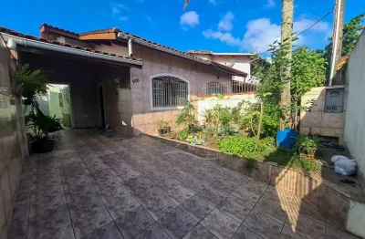 Casa térrea à venda , 2 quarto(s),  sendo 1 suíte(s)  no bairro arpoador, 1000 metros da praia, peruíbe-sp