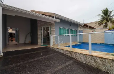 Casa térrea à venda , 3 quarto(s),  sendo 1 suíte(s)  no bairro três marias, 700 metros da praia, peruíbe-sp