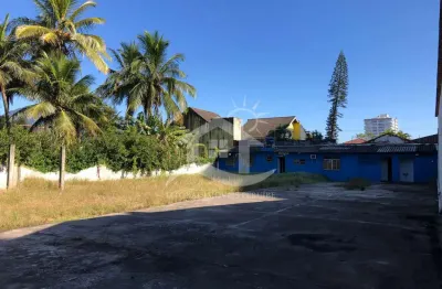 Terreno amplo à venda , ,   no bairro centro, 0 metros da praia, peruíbe-sp