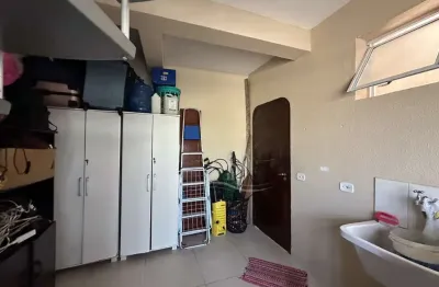 Casa sobrado à venda , 5 quarto(s),  sendo 5 suíte(s)  no bairro bougainville residencial ii, 1 metros da praia, peruíbe-sp