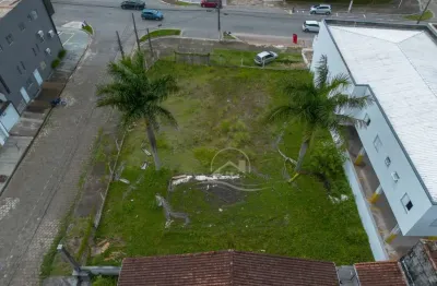 Terreno amplo à venda , ,   no bairro jardim imperador, 600 metros da praia, peruíbe-sp