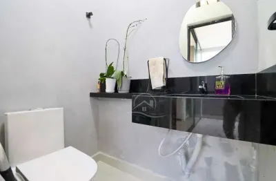 Casa Térrea à venda com piscina, 3 quarto(s),  sendo 1 suíte(s)  no bairro Flora Rica, 1500 metros da praia, Peruíbe-SP