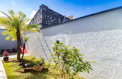 Casa térrea com piscina à venda , 3 quarto(s),  sendo 1 suíte(s)  no bairro são josé, 800 metros da praia, peruíbe-sp