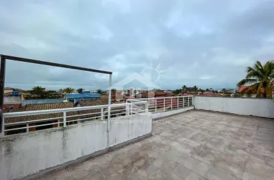 Casa sobrado à venda com piscina, 4 quarto(s),  sendo 3 suíte(s)  no bairro josedy, 300 metros da praia, peruíbe-sp