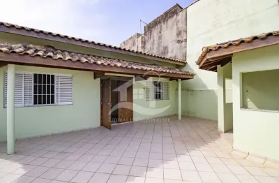 Casa sobrado à venda , 4 quarto(s),  sendo 4 suíte(s)  no bairro ribamar, 0 metros da praia, peruíbe-sp