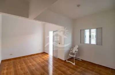 Casa sobrado à venda , 3 quarto(s),  sendo 1 suíte(s)  no bairro cidade nova peruíbe, 200 metros da praia, peruíbe-sp