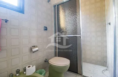 Casa térrea à venda , 3 quarto(s),  sendo 1 suíte(s)  no bairro guaraú, 100 metros da praia, peruíbe-sp