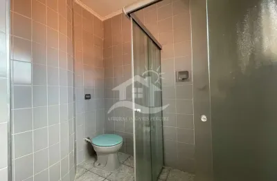 Casa sobrado à venda com piscina, 3 quarto(s),  sendo 1 suíte(s)  no bairro jardim icaraiba, 100 metros da praia, peruíbe-sp