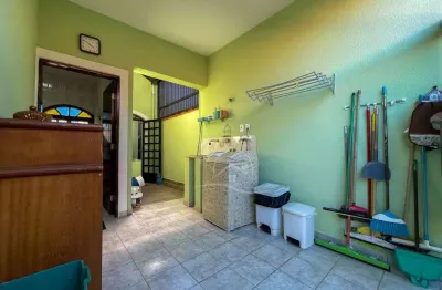 Casa térrea à venda , 3 quarto(s),  sendo 1 suíte(s)  no bairro stella maris, 680 metros da praia, peruíbe-sp