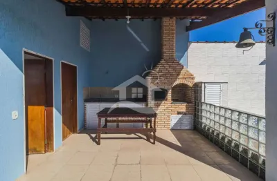 Casa térrea à venda com piscina, 3 quarto(s),  sendo 1 suíte(s)  no bairro jardim são luis, 1300 metros da praia, peruíbe-sp