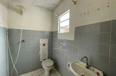 Casa térrea à venda , 2 quarto(s),   no bairro centro, 800 metros da praia, peruíbe-sp